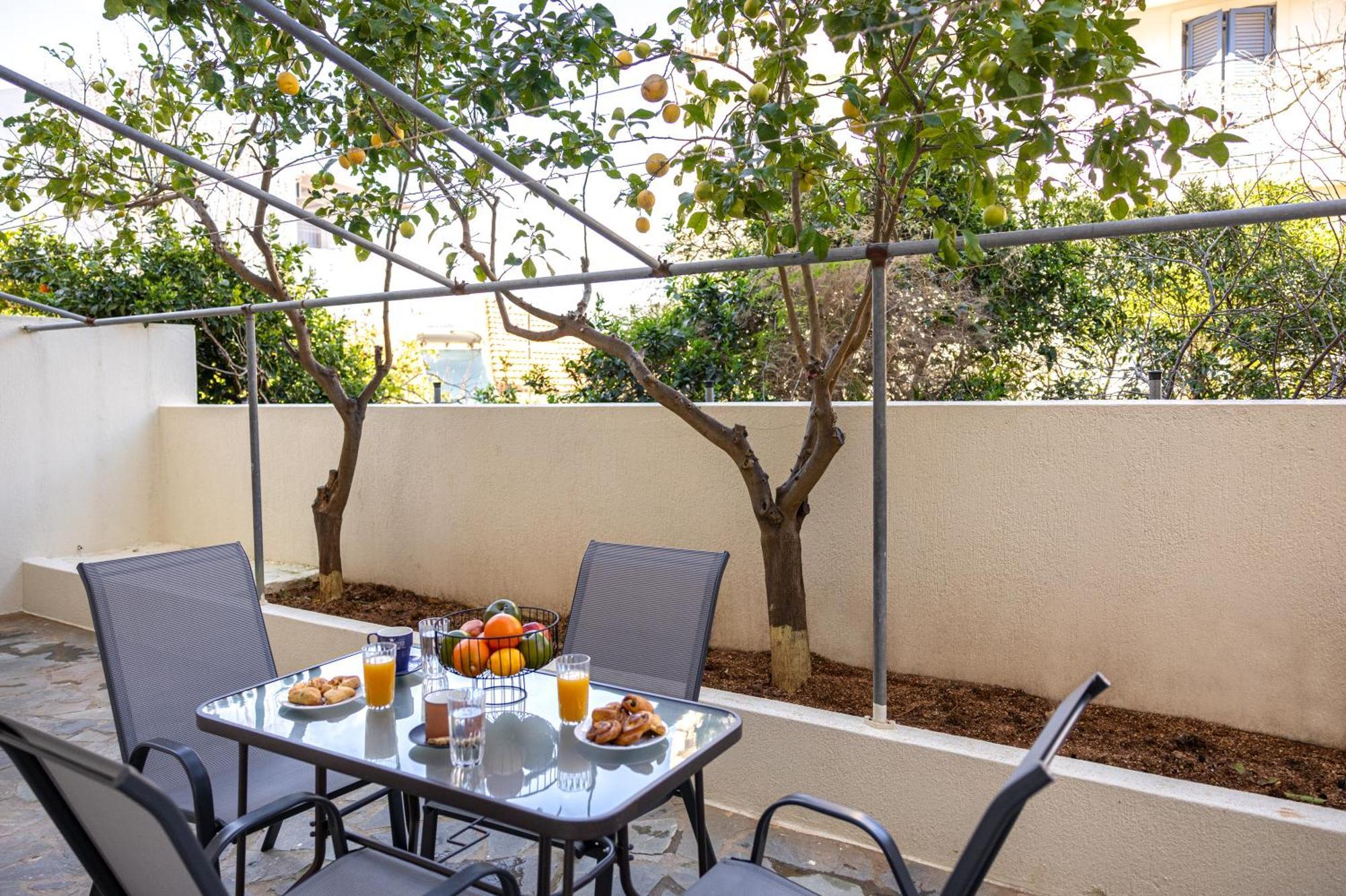 Pavlos Apartments 阿尔戈斯托利翁 外观 照片