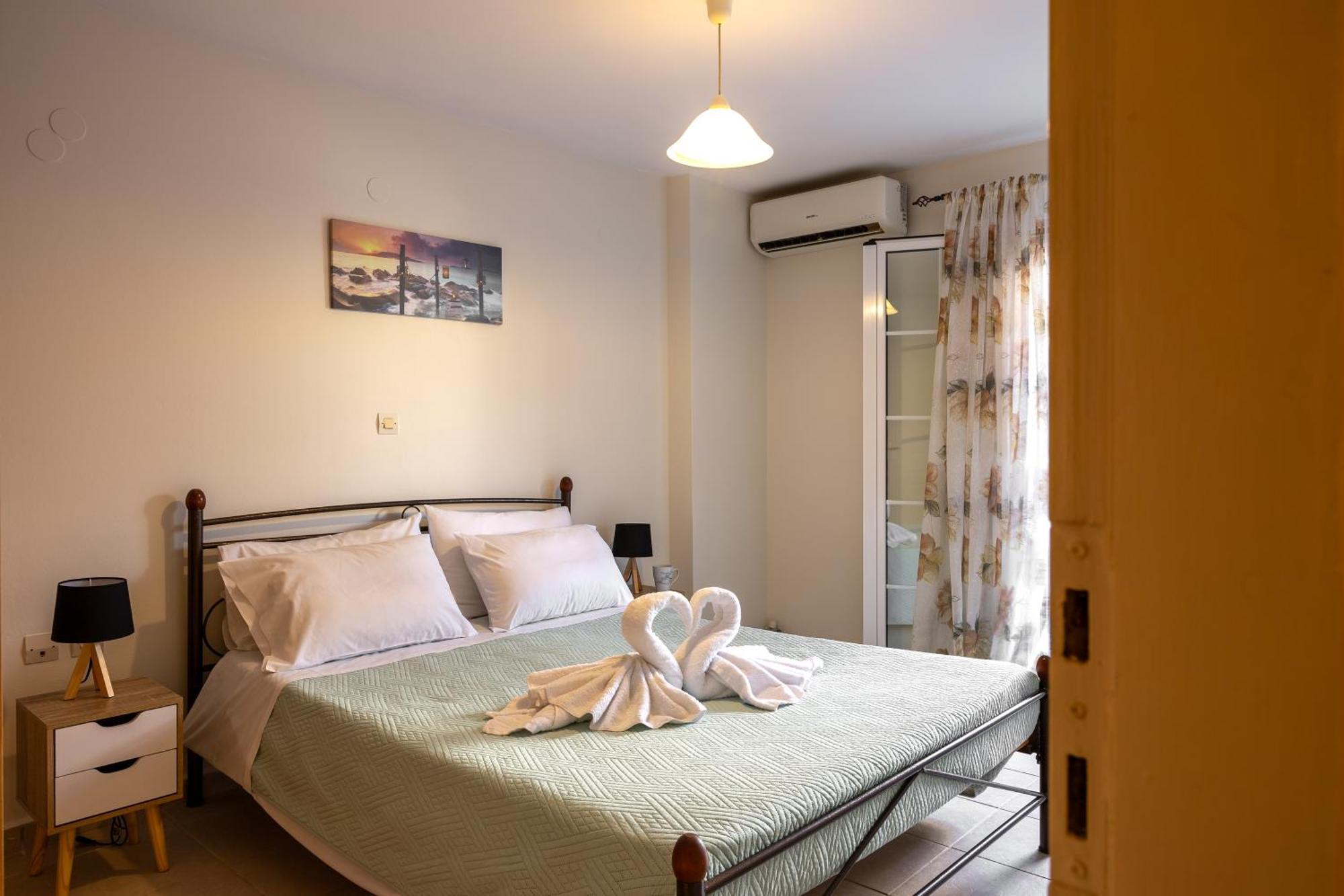 Pavlos Apartments 阿尔戈斯托利翁 外观 照片